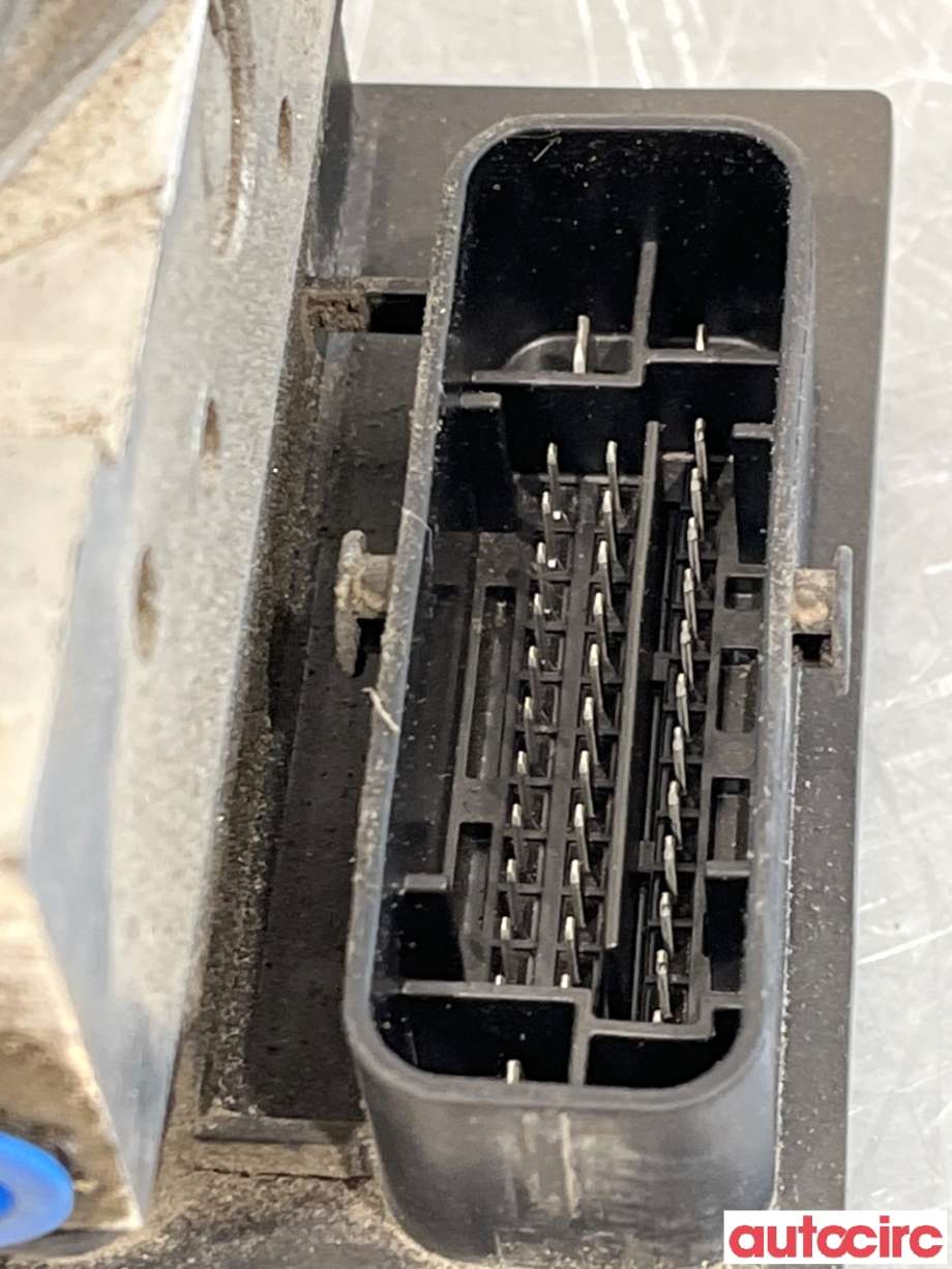 ABS sentral til Audi A4 2004-2008 (Type III) (B7) (B7) (AUDI|8E0614517BJ|0265950473|8E0910517J)