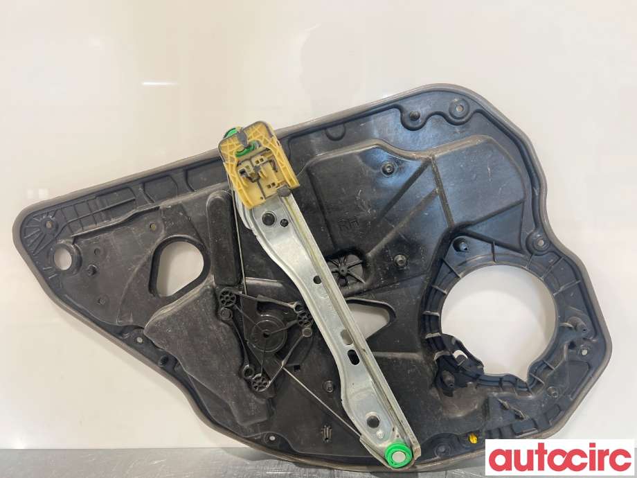 Ruteheis til Volvo V70 2007-2013 (Type III, Fase 1)  (VOLVO|31253475|)
