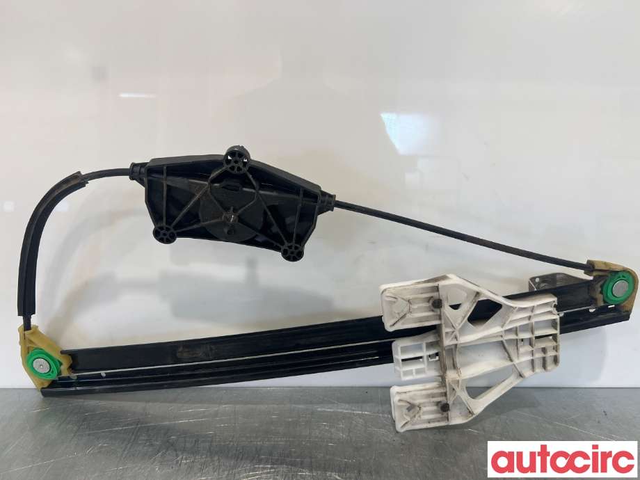 Ruteheis til Audi Q3 2011-2014 (Type I, Fase 1)  (AUDI|8U0839462|)