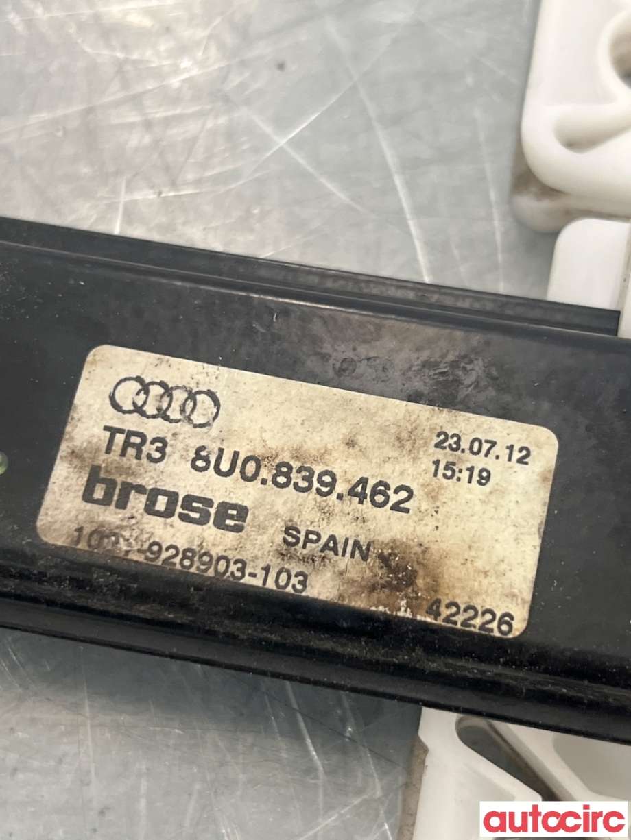 Ruteheis til Audi Q3 2011-2014 (Type I, Fase 1)  (AUDI|8U0839462|)