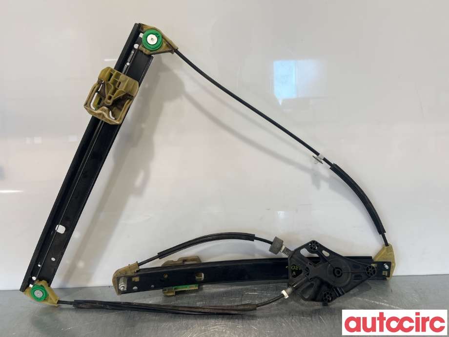 Ruteheis til Audi Q3, 2011-2014 (Type I, Fase 1)  (AUDI|8U0837461)