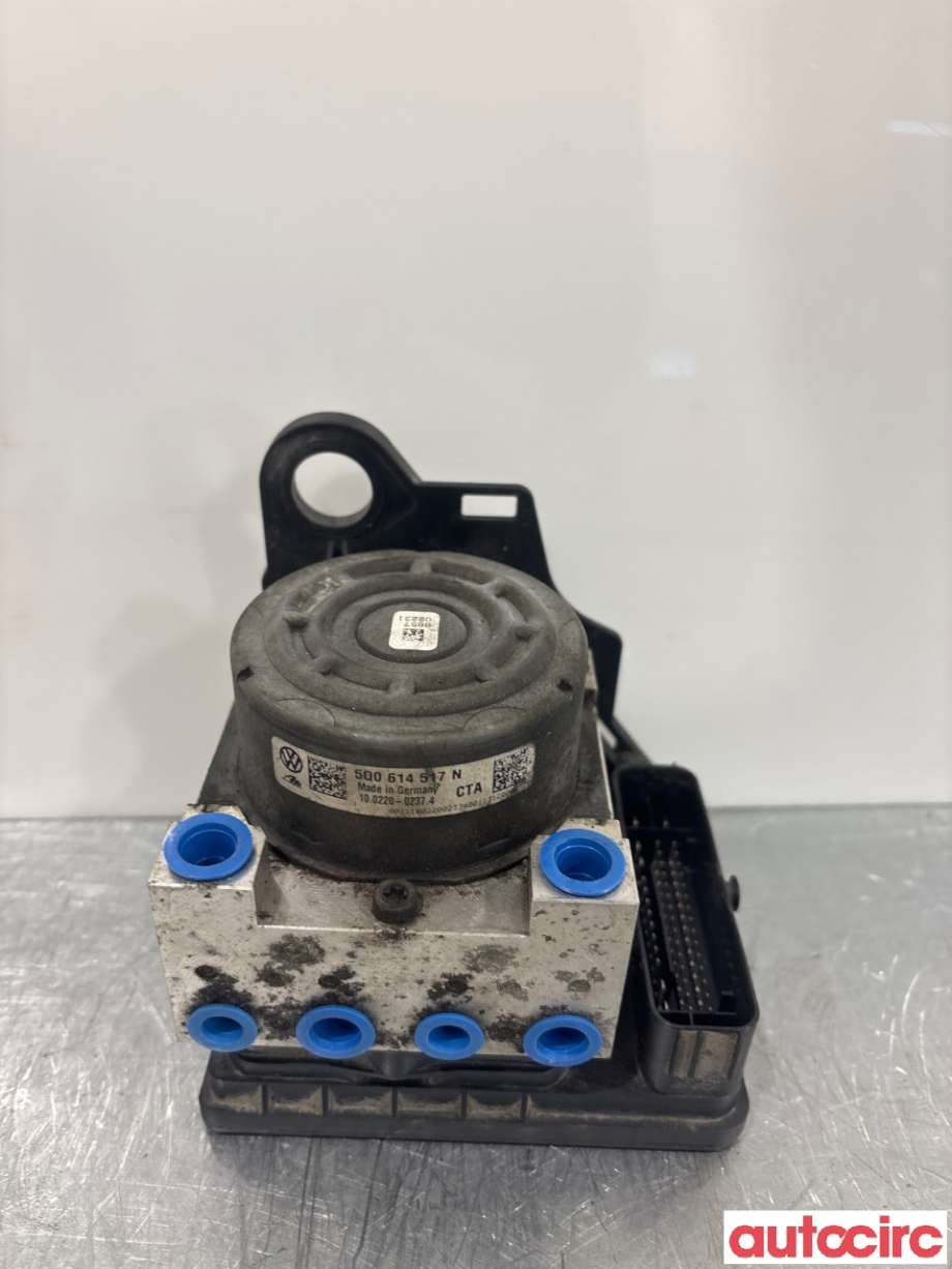 ABS sentral til VW Golf VII 2012-2017 (Fase 1) (VOLKSWAGEN|5Q0614517CL|100915-43033|5Q0907379P)