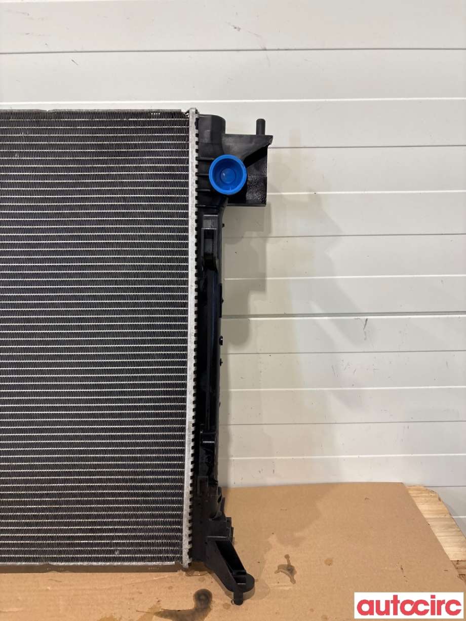 Radiator (manuell gir) til Nissan Qashqai 2014-2021 (Type II) (NISSAN|214104EB0A|)