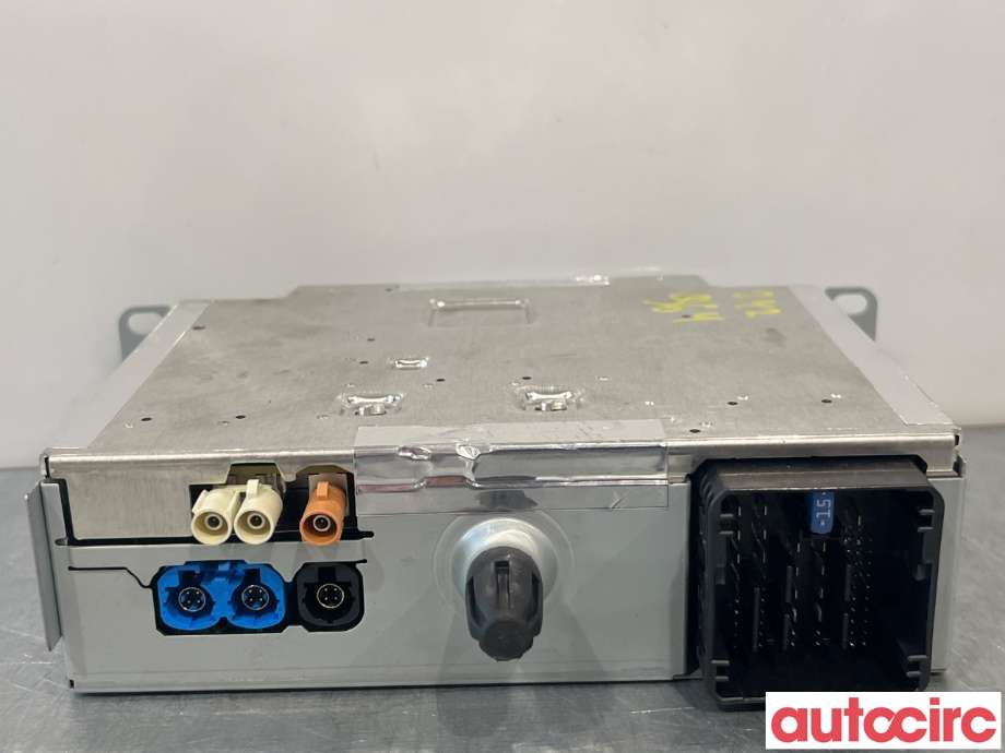 Bilstereo til Peugeot Partner 2019-->> (Type III) (PEUGEOT|1663363280|9833500080)