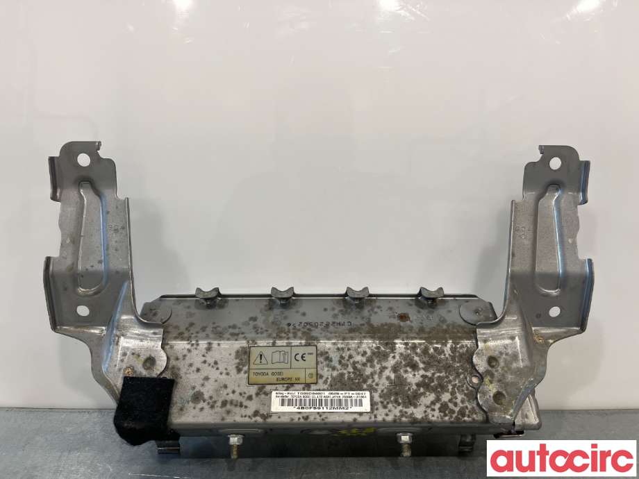 Airbag kne til Mitsubishi Outlander 2012-2015 (Type III, Fase 1)  (MITSUBISHI|7030A316XA|7030A-31651|)