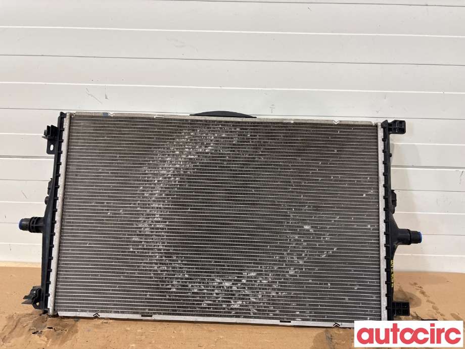 Radiator (automat gir) til Tesla Model Y, 2021-2024 (Type I)  (TESLA|1494175-00-B)