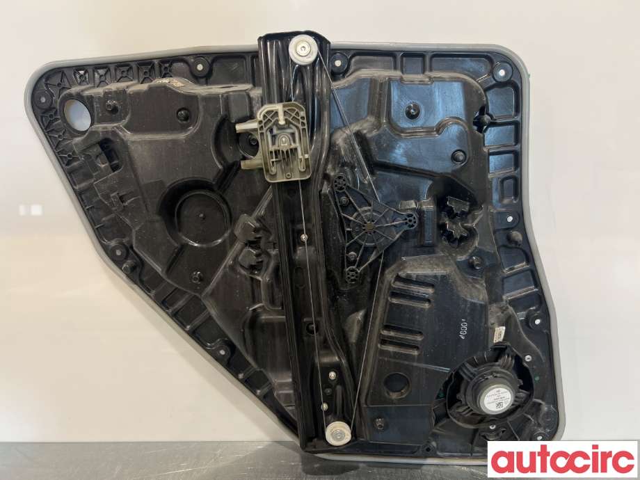 Ruteheis til Mercedes EQB 2022-->>  (MERCEDES|A2477300703|)