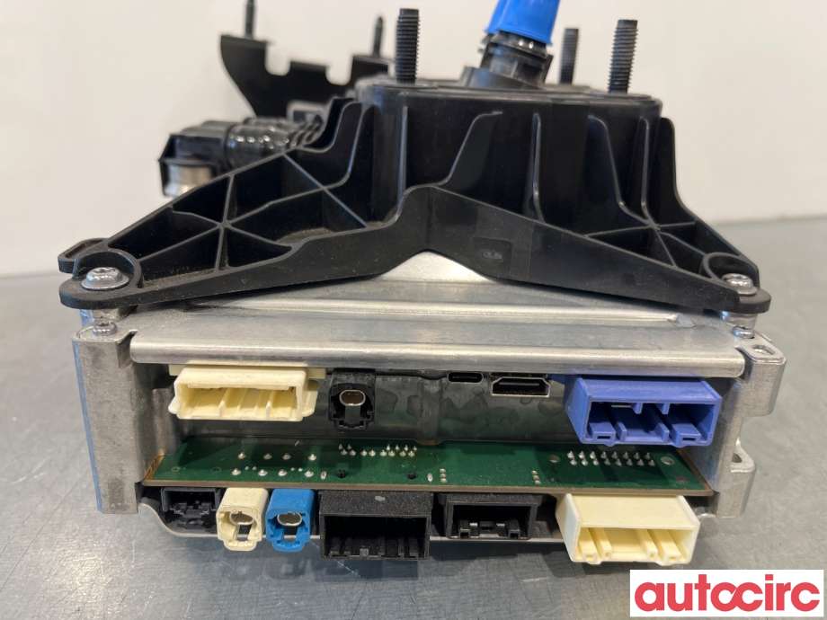 Instrument diverse til Tesla Model 3 2018-2023 (Fase 1)  (TESLA|1566786-S1-C|1684435-00-H)