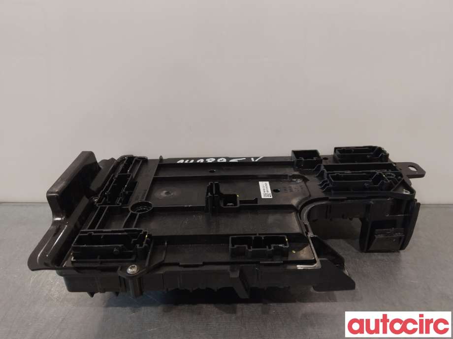 Styreenhet comfort (BCM) til Tesla Model Y 2021-2024 (Type I)  (TESLA|1657648-02-A)