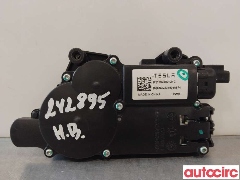 Diverse deler til Tesla Model Y 2021-2024 (Type I)  (TESLA|1493880-00-C)
