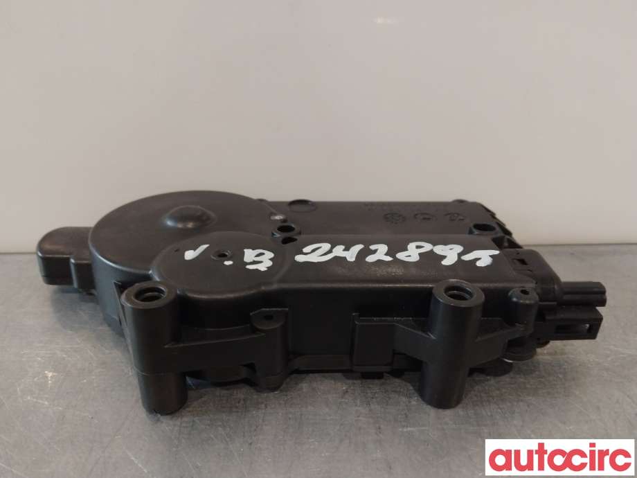Diverse deler til Tesla Model Y 2021-2024 (Type I)  (TESLA|1493880-00-C)