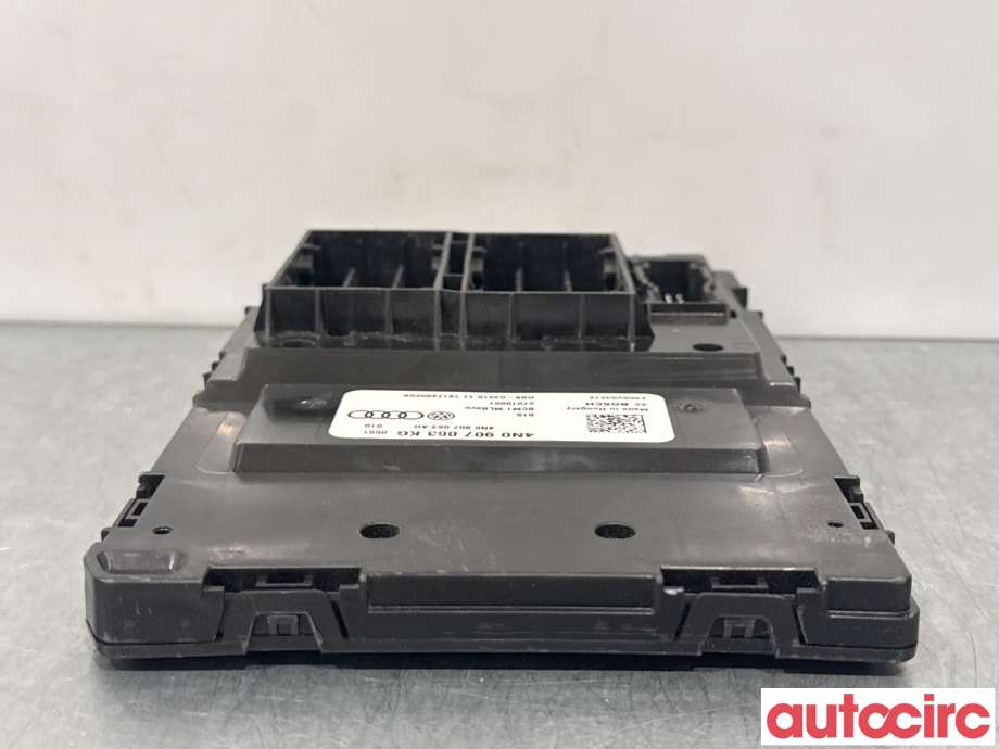 Styreenhet diverse til Audi e-tron 2018-->>  (AUDI|4N0907063KN|F005V03212|4N0907063KG)