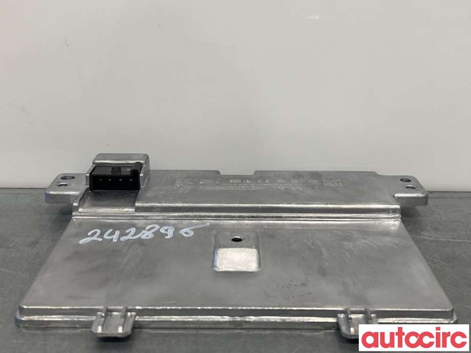 Diverse deler til Tesla Model Y 2021-2024 (Type I)  (TESLA|1755100-00-D)
