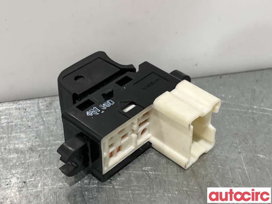 Bryter ruteheis til Nissan NV200 2010-2019  (NISSAN|254111FA0A|)