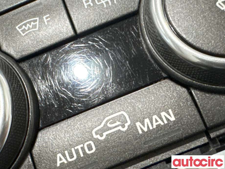 Varmeapparat betjening til Land Rover Range Rover, Evoque 2011-2019 (Type I) (LAND-ROVER|LR028193||BJ32-14C239-HC)