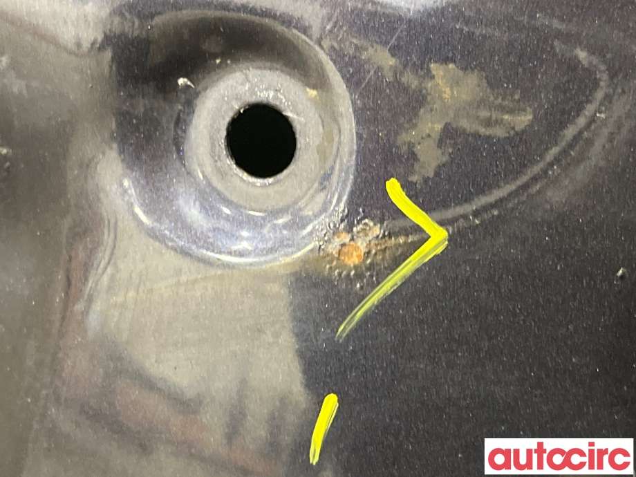 Bakluke combi til Toyota Yaris 2012-2014 (Type III, Fase 1)  (TOYOTA|670050D111|670050D110)