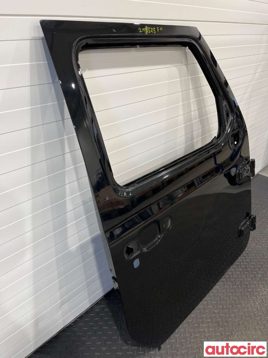 Dør høyre foran til Jeep Wrangler 2007-->> (Type III) (JEEP|68281910AO|)