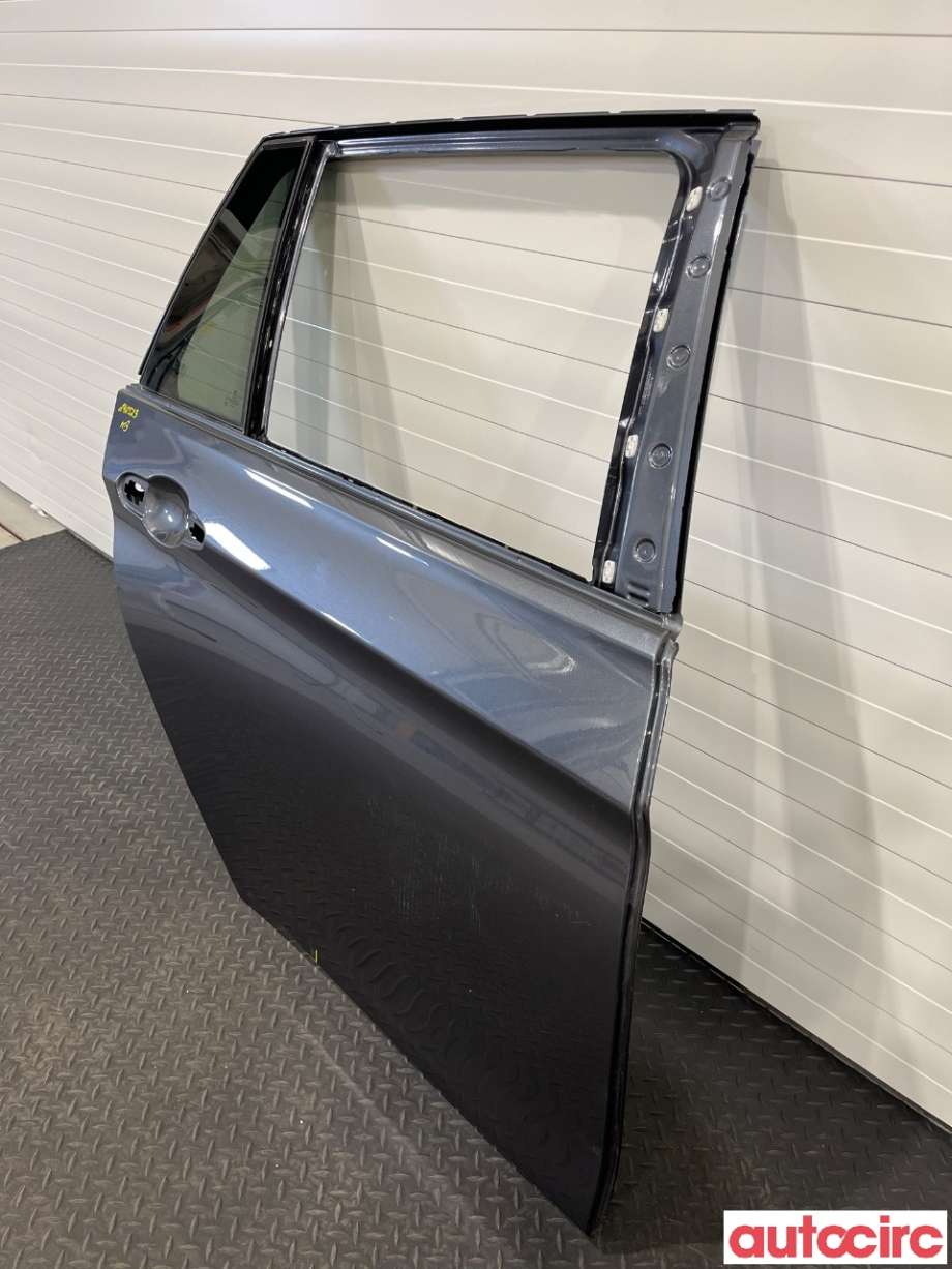 Dør høyre bak til BMW 3-Serie 2012-2018 (F30/F31/F34) (F30/F31/F34) (BMW|41009628766|41007298526)