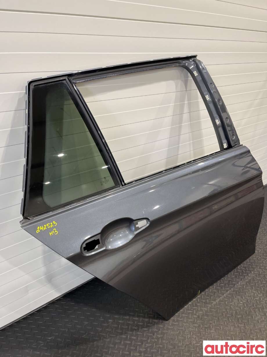 Dør høyre bak til BMW 3-Serie 2012-2018 (F30/F31/F34) (F30/F31/F34) (BMW|41009628766|41007298526)