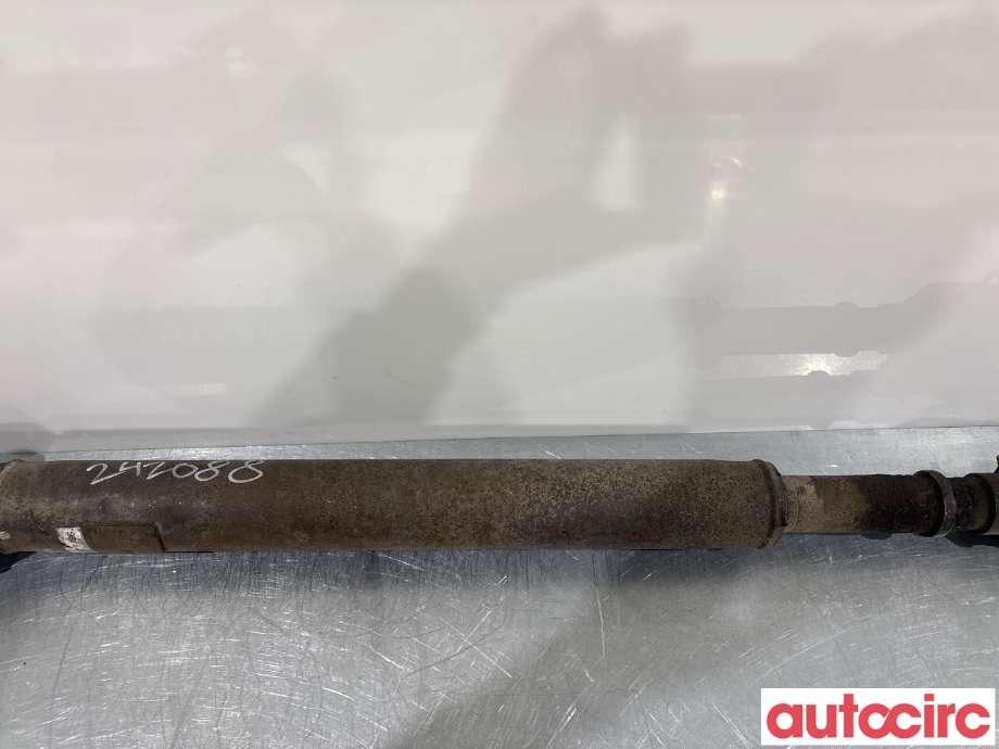 Mellomaksel bakre til Toyota Land Cruiser 100 1998-2007 (TOYOTA|3711060880|)