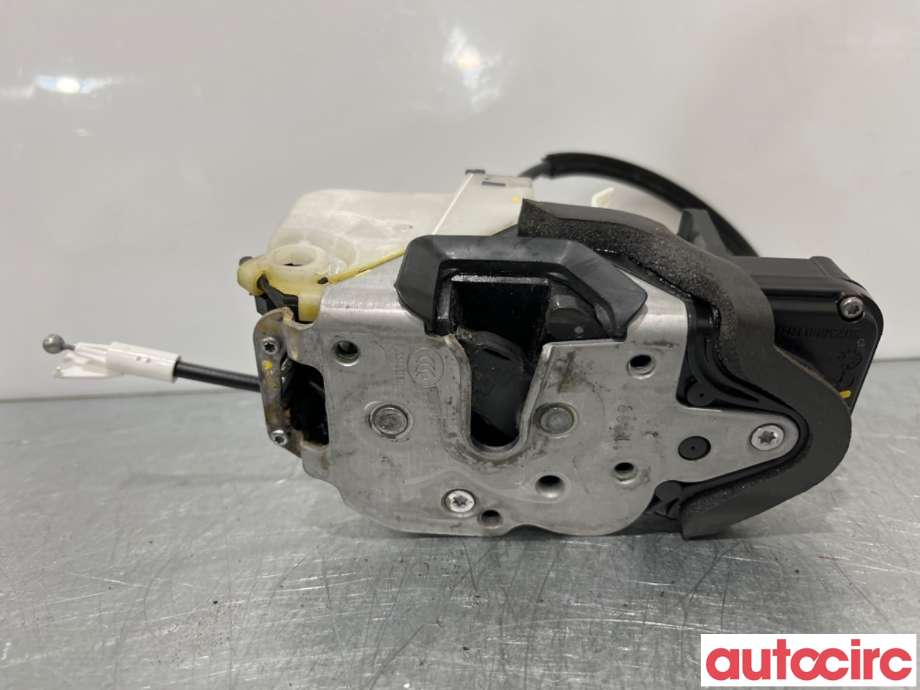 Låsekasse høyre foran til Opel Insignia A 2009-2014  (OPEL|13577984||13579523)