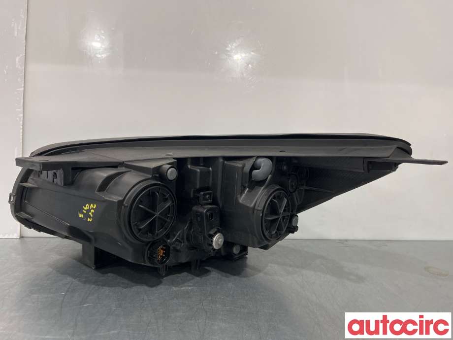 Frontlykt høyre halogen til Kia Soul 2014-2019 (Type II)  (KIA|92102E4010|)