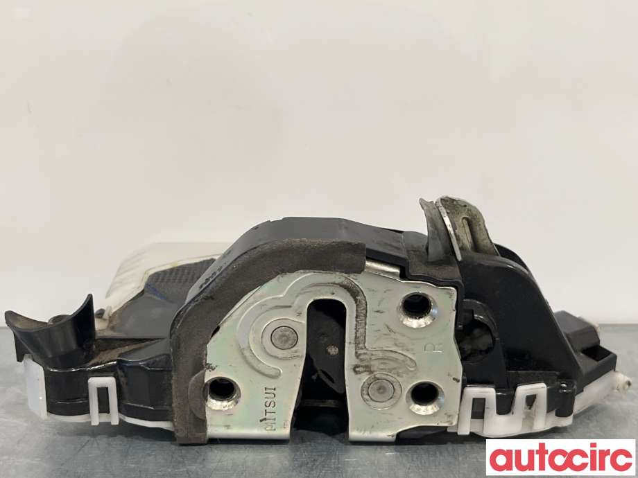 Låsekasse høyre foran til Toyota Prius +7 2012-2020 (Type III) (stasjonsvogn) (stasjonsvogn) (TOYOTA|6903047081|)