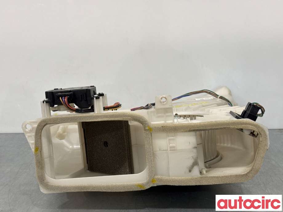 Varmeapparat motor til Mitsubishi Pajero 2016-2019 (Type IV, Fase 2)  (MITSUBISHI|7841A001|117200-4391|)