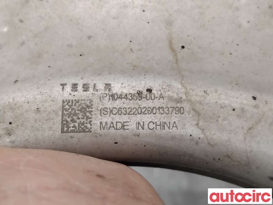 Bærebru høyre foran nedre til Tesla Model 3 2018-2023 (Fase 1)  (TESLA|1044359-00-A|)
