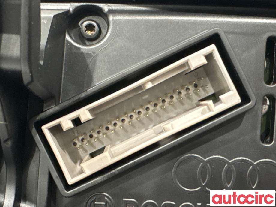 Instrumentpanel til Audi e-tron 2018-->>  (AUDI|4KE920795A|0263756020)