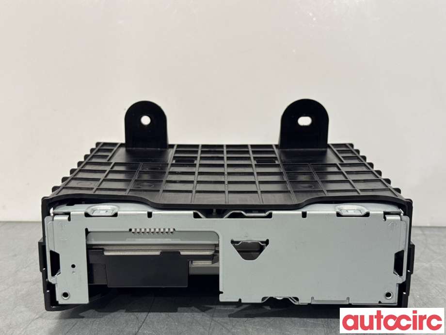 Bilstereo diverse til Audi e-tron, 2018-->>  (AUDI|4KE035063B)