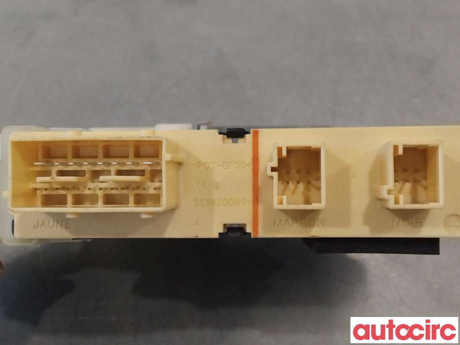 Ruteheis høyre foran til Citroën C4 2004-2011 (Type I)  (CITROEN|9222AX|9681575880)