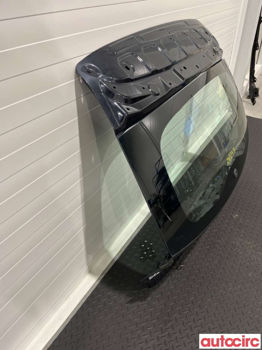 Bakluke til Volvo V40 2012-2019  (VOLVO|31457727|)