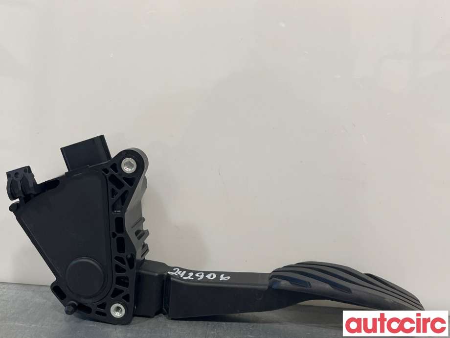 Pedal gass til Nissan Ariya 2022-->>  (NISSAN|180026CA5B)