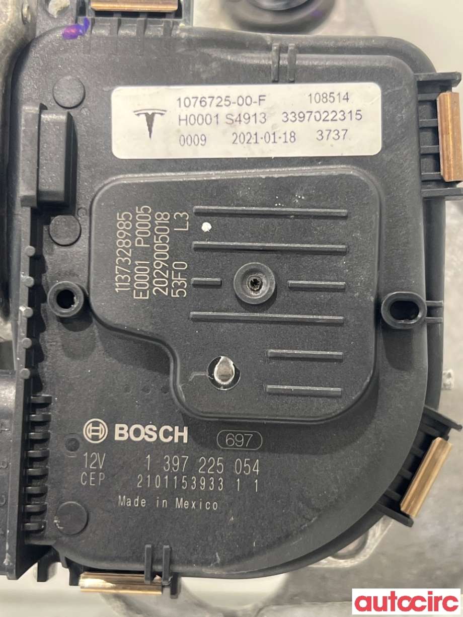 Viskermotor frontrute til Tesla Model 3 2018-2023 (Fase 1)  (TESLA|1076725-00-F|1397225054)