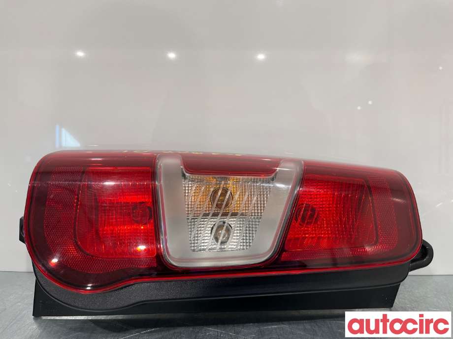 Baklykt venstre til Peugeot Partner, 2019-->> (Type III)  (PEUGEOT|9819235880)