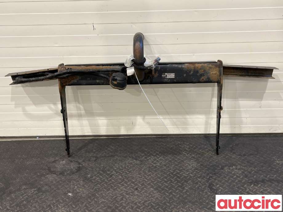 Hengerfeste til VW Transporter / Caravelle 2015-2019 (T6) (T6) (VOLKSWAGEN|7H0092101B|321646|7H0803881H)