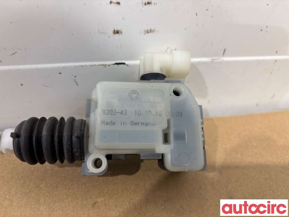 Diverse deler til Tesla Model 3 2018-2023 (Fase 1) (TESLA|1033010-00-A|)