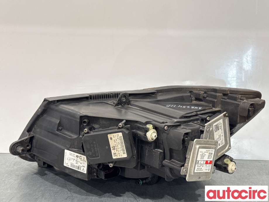 Frontlykt høyre xenon til Škoda Superb 2008-2015 (Type II)  (SKODA|3T1941018H|1ZS011314-10|3T1941016H)