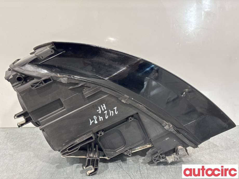 Frontlykt høyre xenon til Audi A4 2007-2014 (Type IV) (B8) (B8) (AUDI|8K0941030AJ|0301240272|8K0941004C)