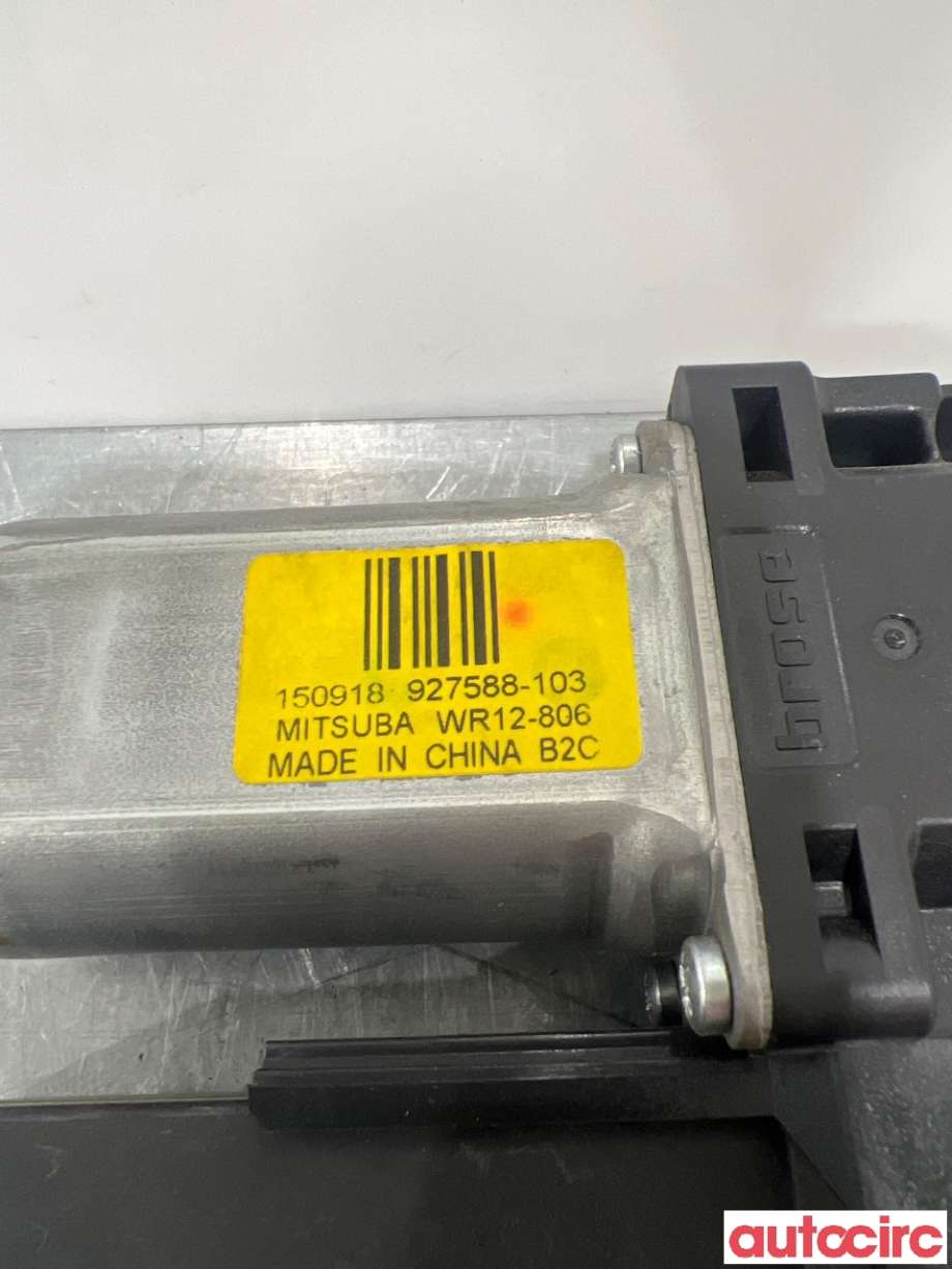 Ruteheis venstre foran til Volvo XC90 2015-2025 (Type II)  (VOLVO|31440411|927588-103|31453355)