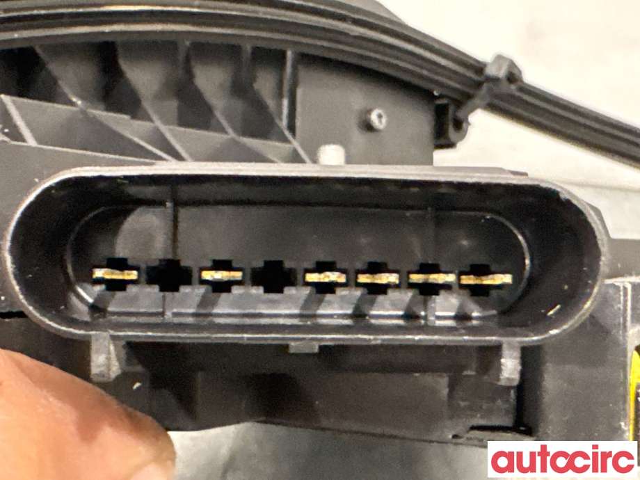 Låsekasse høyre bak til Ford C-Max 2015-2019 (Type II, Fase 2) (FORD|2095156||AM5A-R26412-CE)