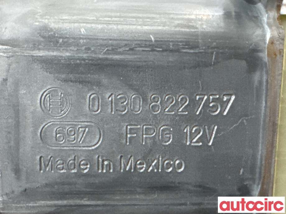 Ruteheis til Mercedes ML 2011-2015 (Fase 1) (W166) (W166) (MERCEDES|A1669060501|0130822757)