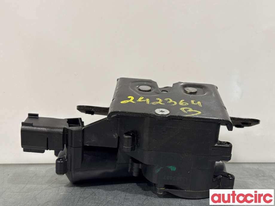 Baklukelås til Opel Insignia A 2009-2014  (OPEL|13581405||84243380)