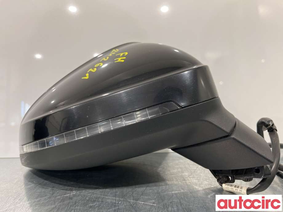 Speil høyre til Audi A4 2015-2019 (Type V, Fase 1) (B9) (B9) (AUDI|8W1857410C|)