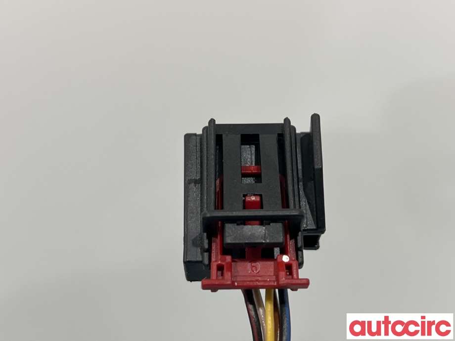 Speil høyre til Audi A4 2015-2019 (Type V, Fase 1) (B9) (B9) (AUDI|8W1857410C|)