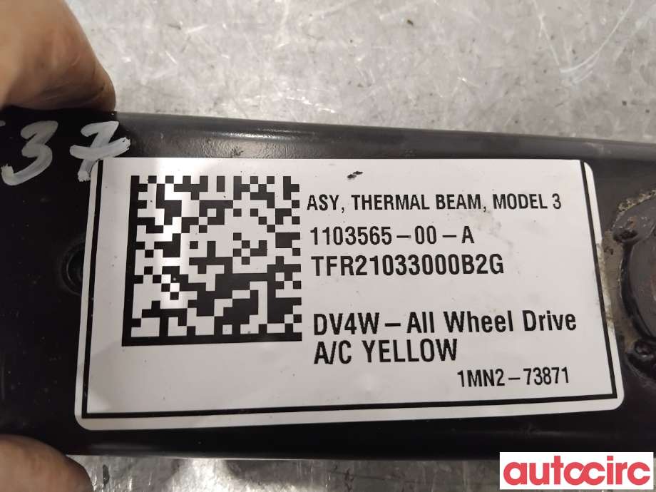 Travers foran hoved til Tesla Model 3 2018-2023 (Fase 1) (TESLA|1521274-00-D||1103565-00-A)