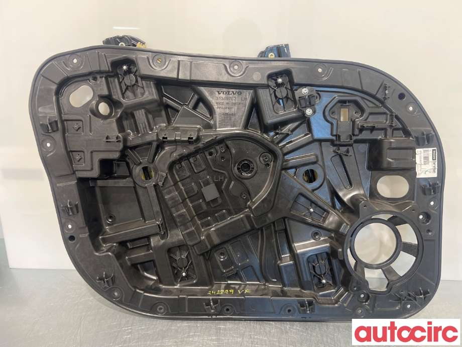 Ruteheis til Volvo XC90, 2015-2025 (Type II)  (VOLVO|31391494)