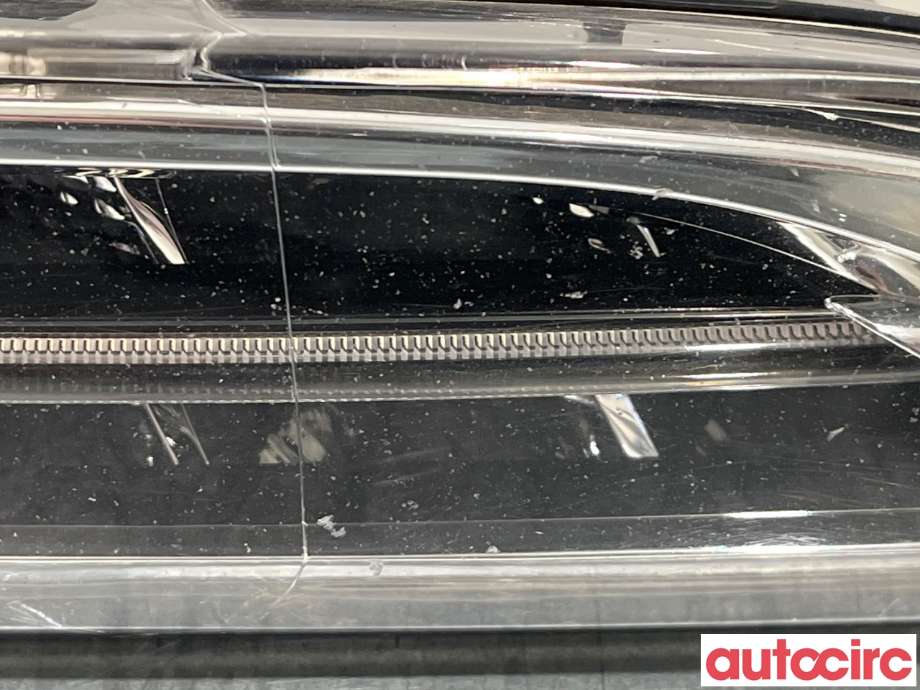 Parklykt høyre til Porsche Cayenne 2010-2017 (92A) (92A) (PORSCHE|95863118200|89206841|7P5941182B)
