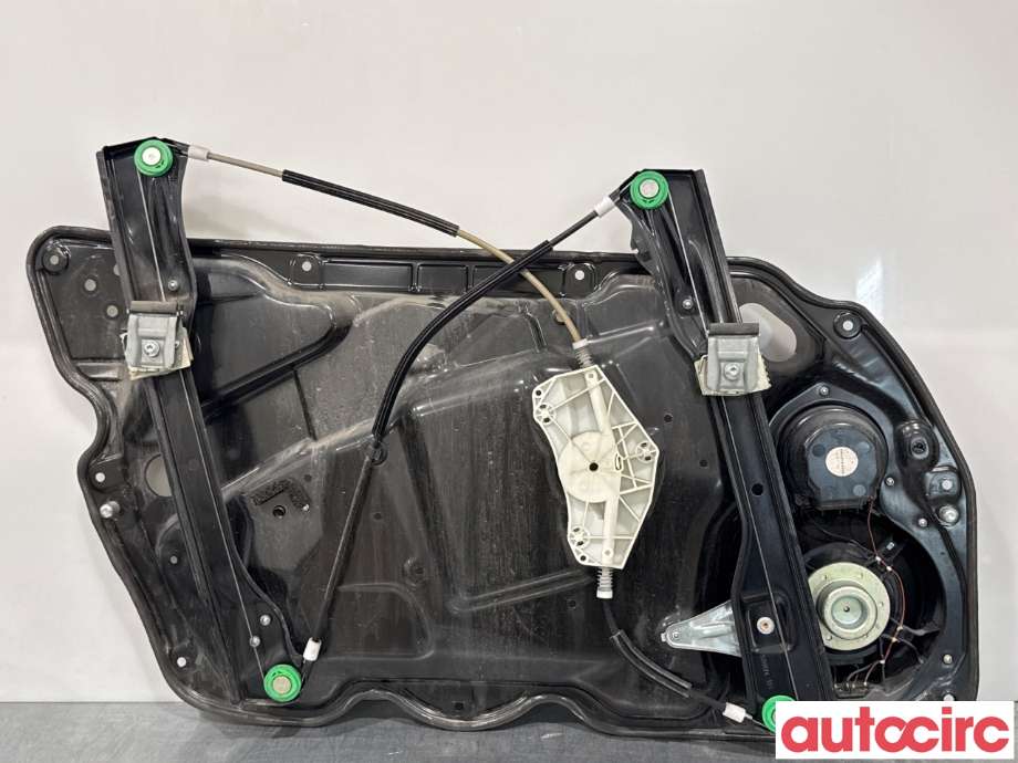 Ruteheis til VW Passat 2011-2015 (B7) (B7) (VOLKSWAGEN|3AA837462B|988697-308|)